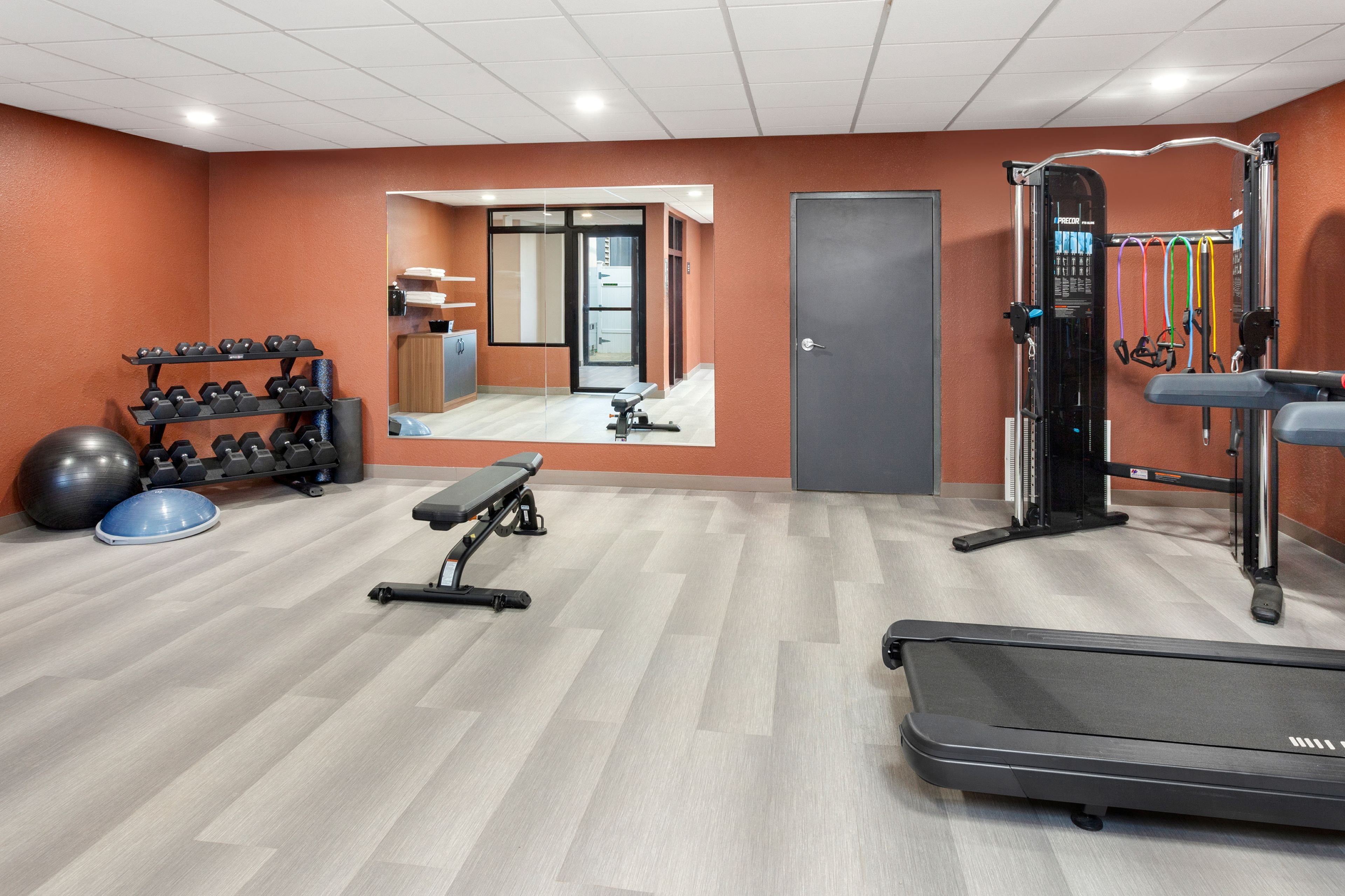 Candlewood Suites Columbus North - Worthington 15/25