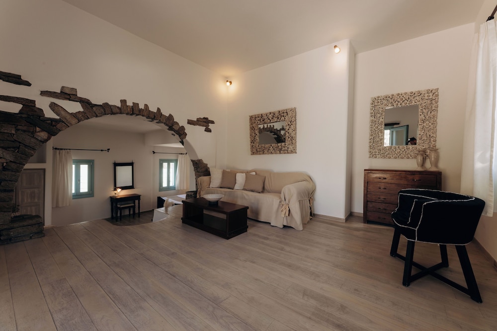 Medusa Beach Resort And Suites 50/69