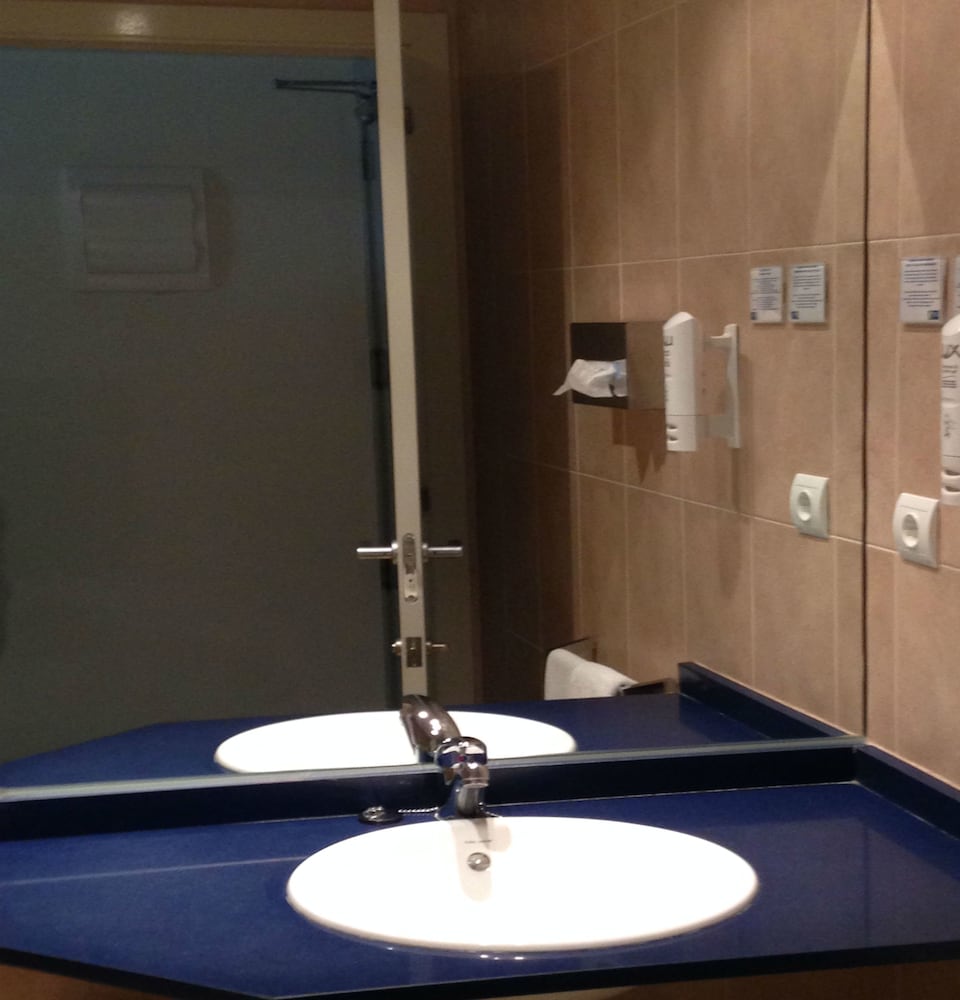 Holiday Inn Express Onda 34/49