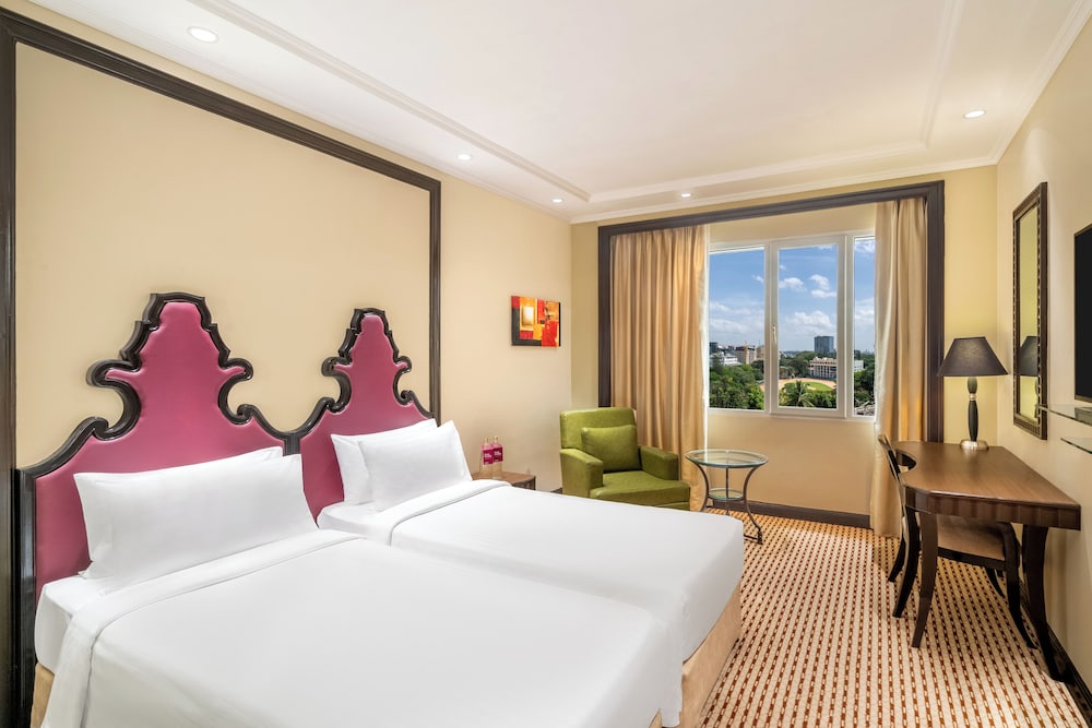 St Marks Hotel 22/72
