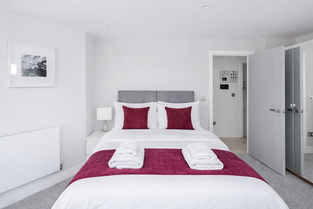 Roomspace Apartments -Walpole Court 13/50