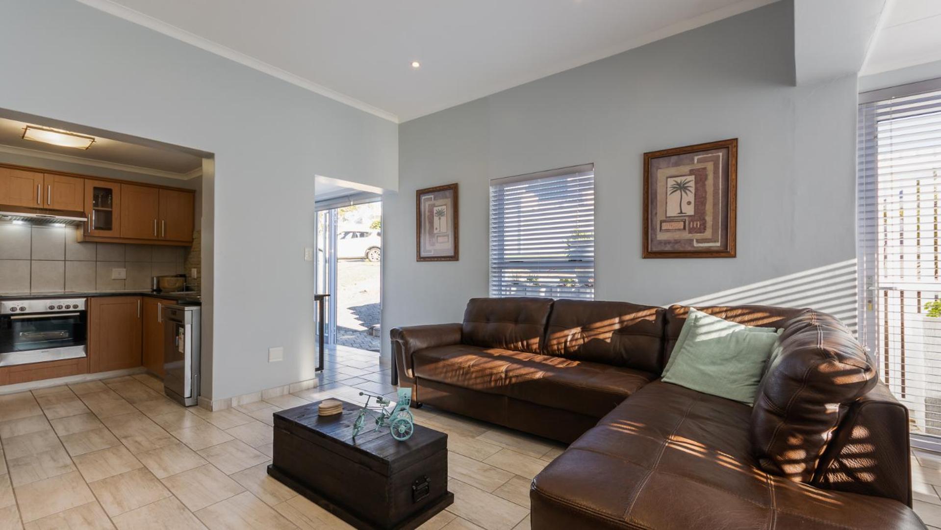 21 Manor Kingswood 15/41