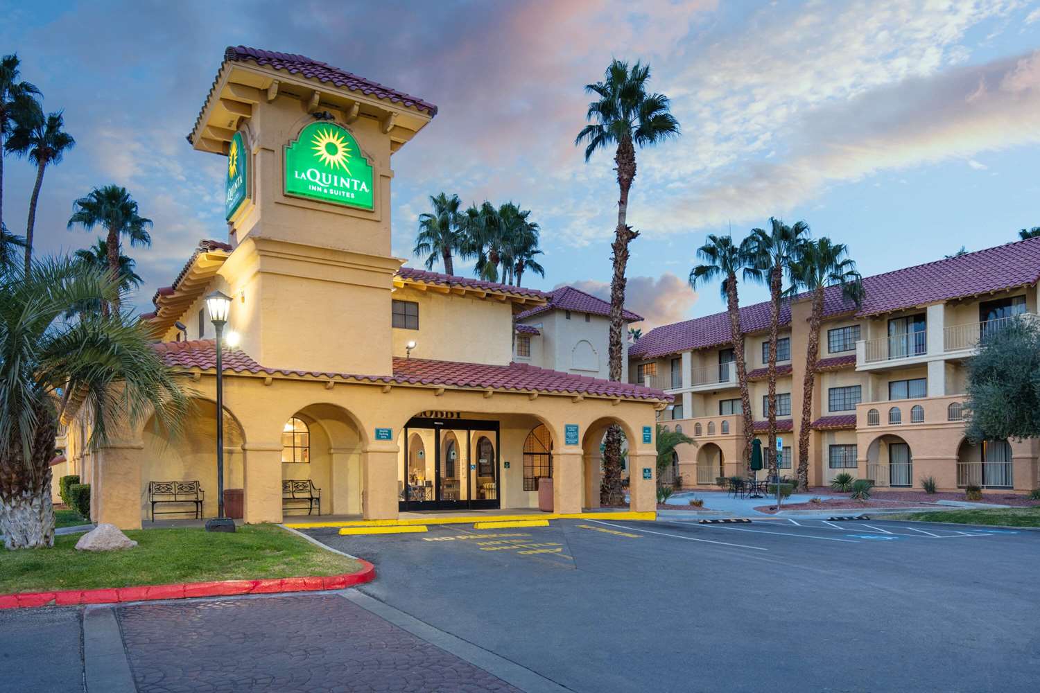 La Quinta Inn and Suites by Wyndham Las Vegas Airport N Conv. in LAS VEGAS - NV