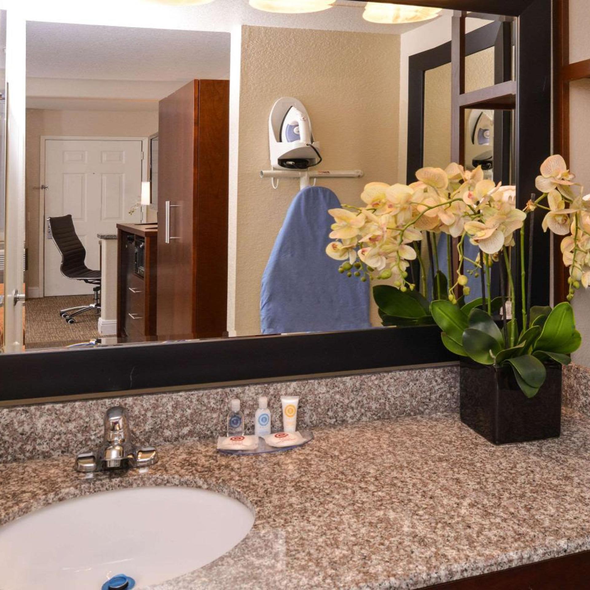 غرفة رباعية بسريرين كوين، Rancho Cordova Inn 6/6