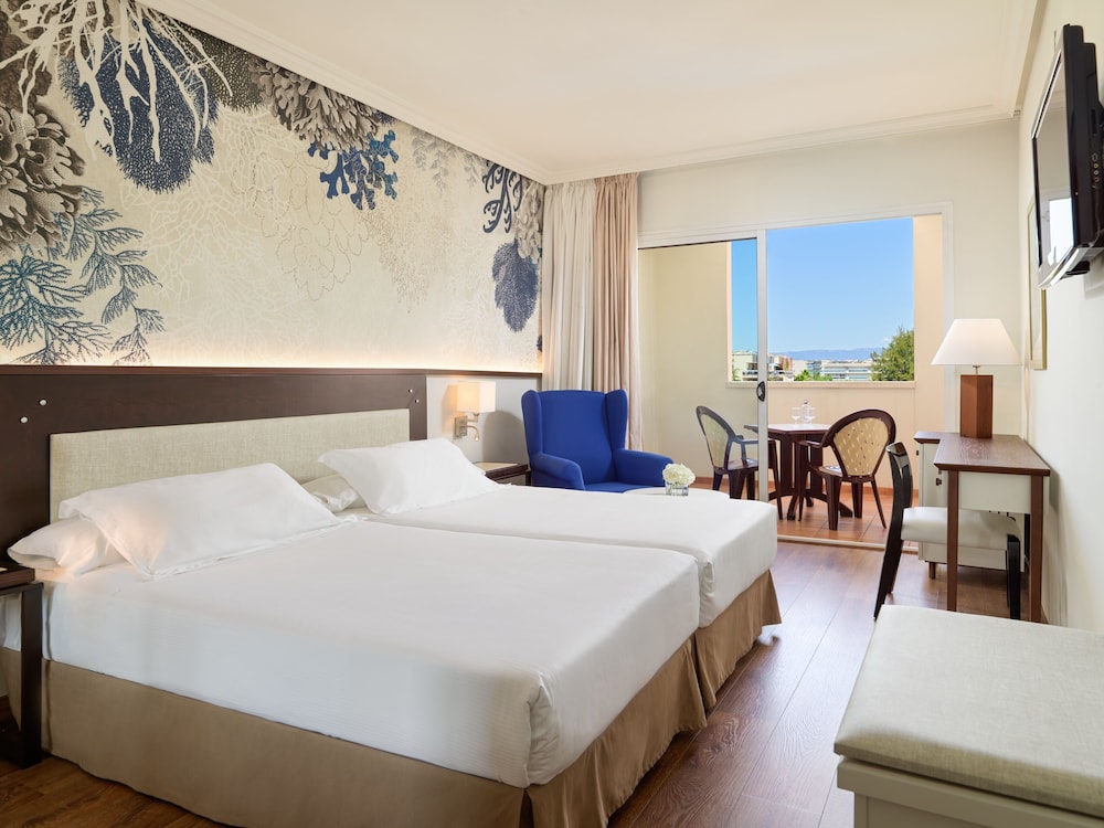 H10 Salauris Palace 24/77