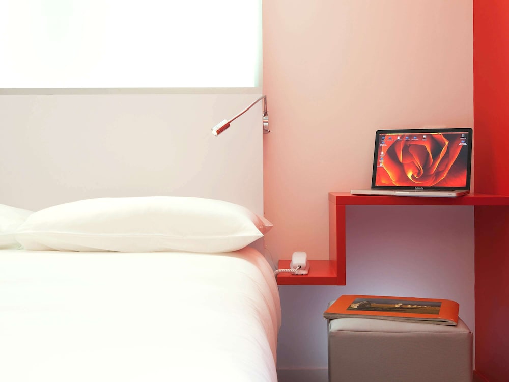 IBIS STYLES VANNES GARE CENTRE 10/61