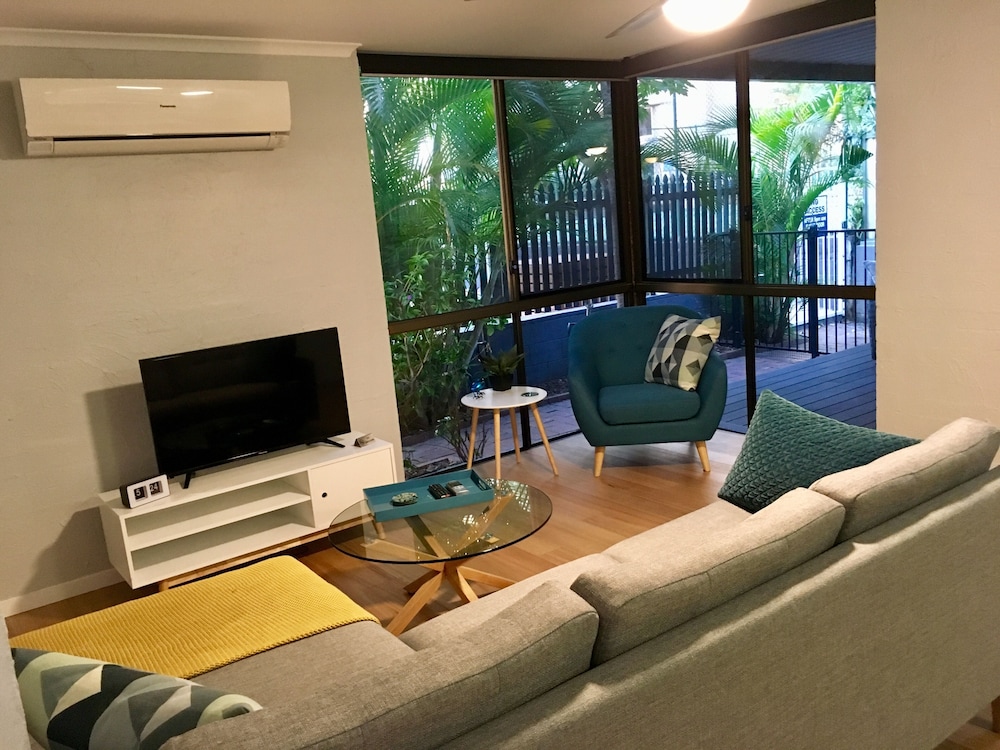 Burleigh Palms Holiday Apartments 47/75