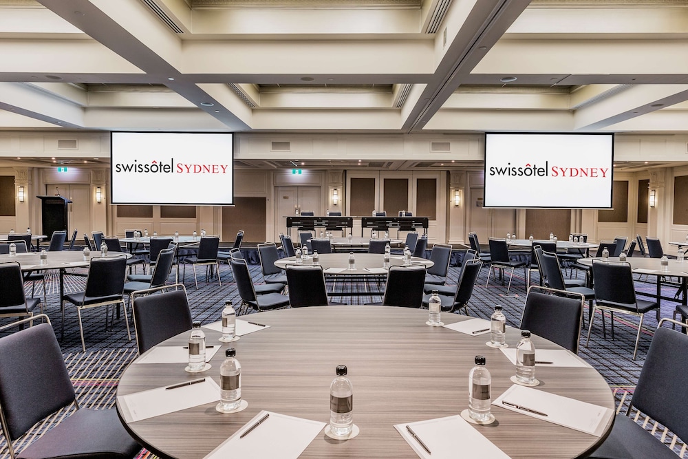 Swissotel Sydney 61/73