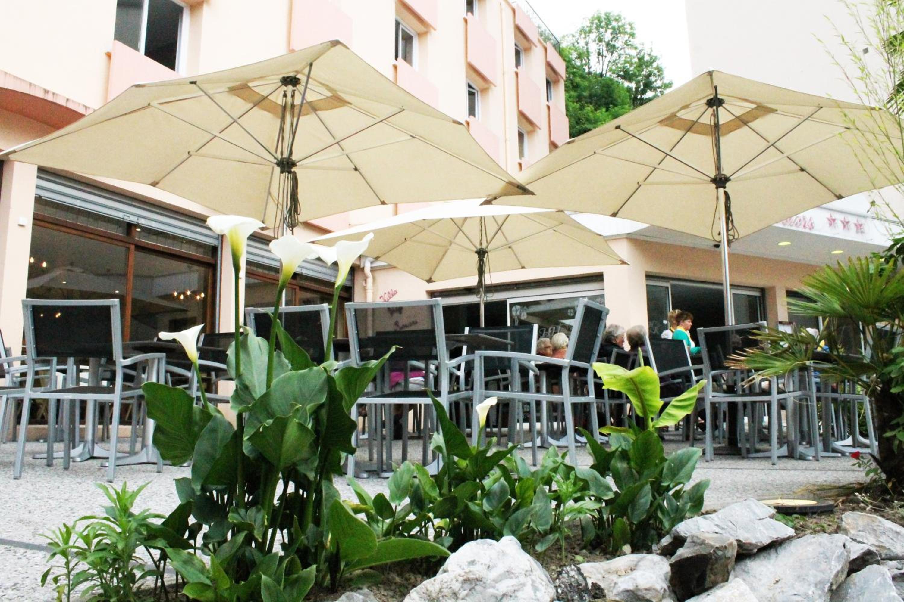 Hotel Des Rosiers 3/39