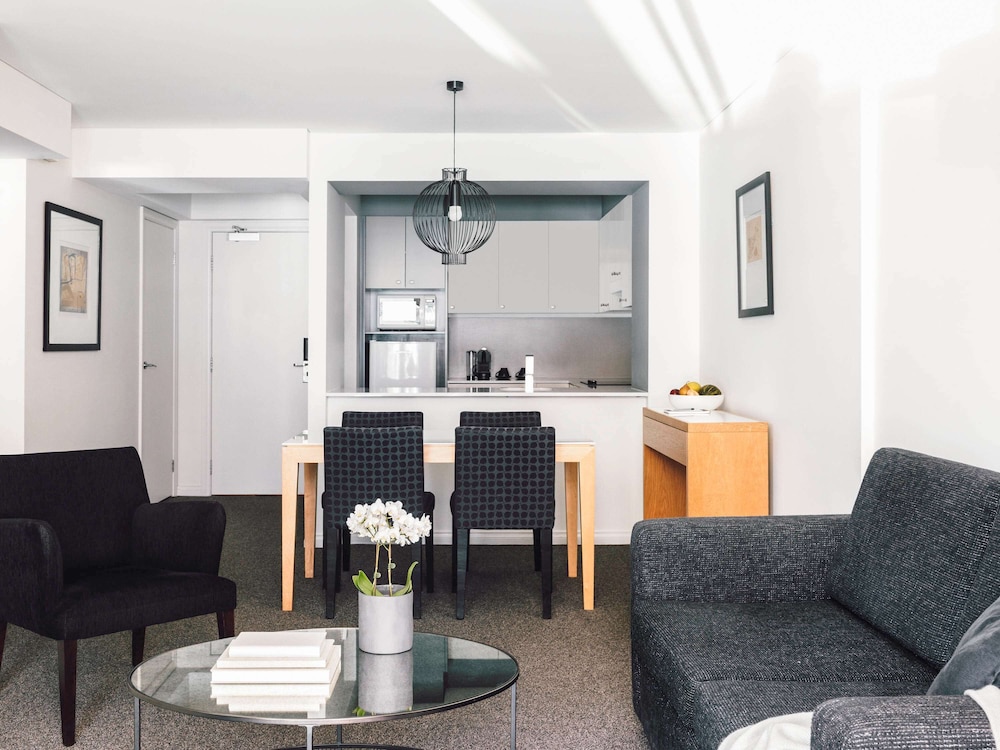 Quay West Suites Melbourne 43/81