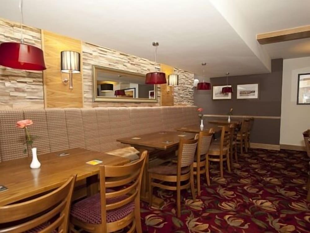 The Fountain Inn 18/22