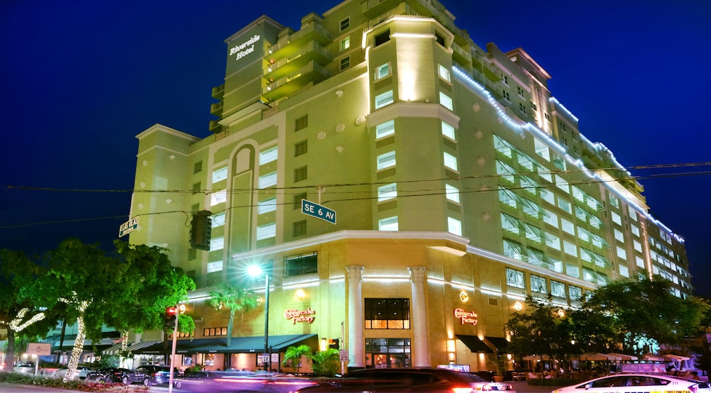 Riverside Hotel 6/61