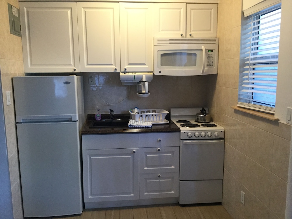 Breakaway Inn 54/68