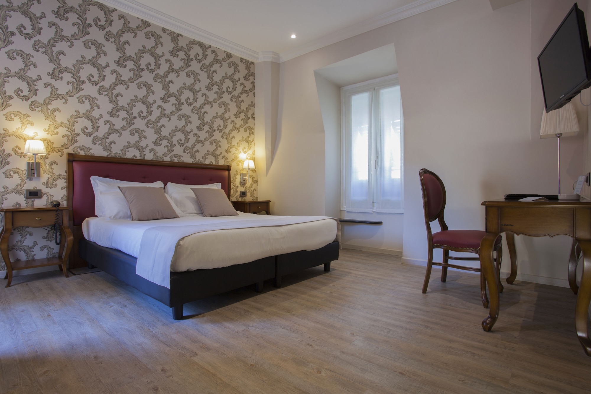 STANDARD, DOUBLE OR TWIN BED