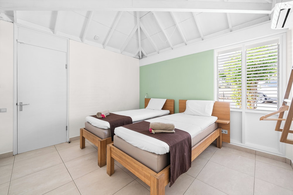 Chogogo Dive & Beach Resort Curacao 15/50