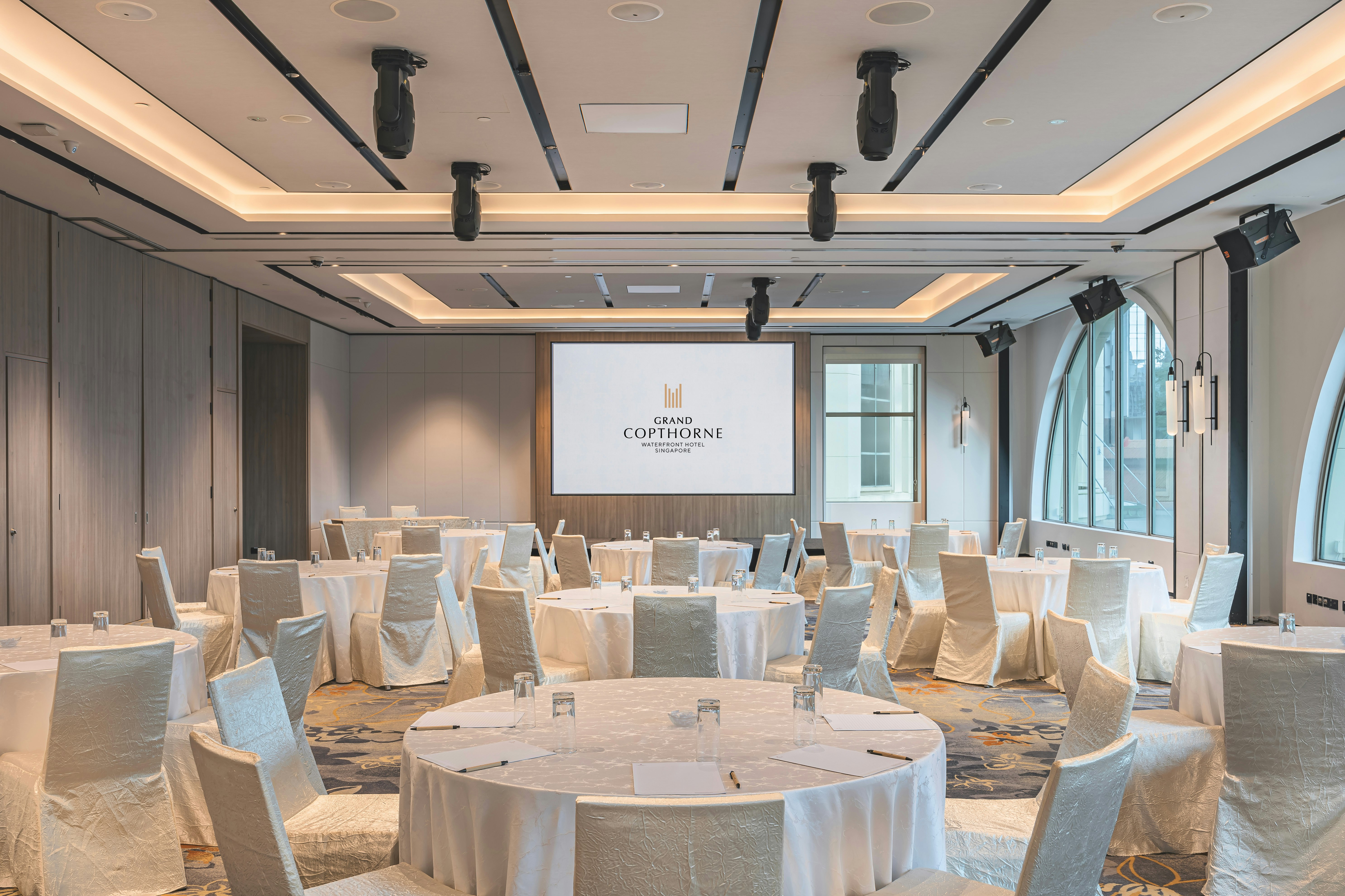 Grand Copthorne Waterfront 35/50
