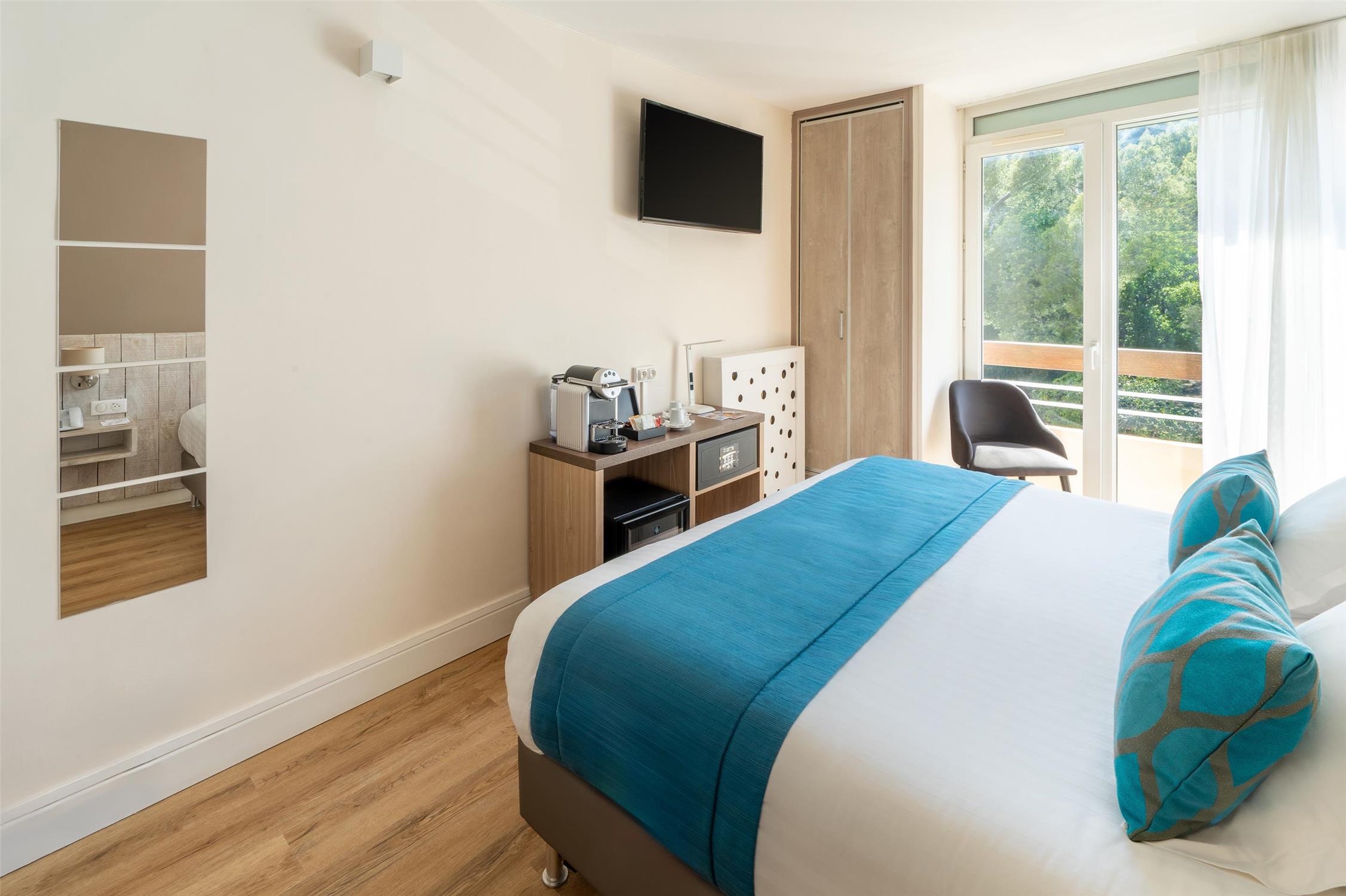 Best Western Plus La Rade 17/73
