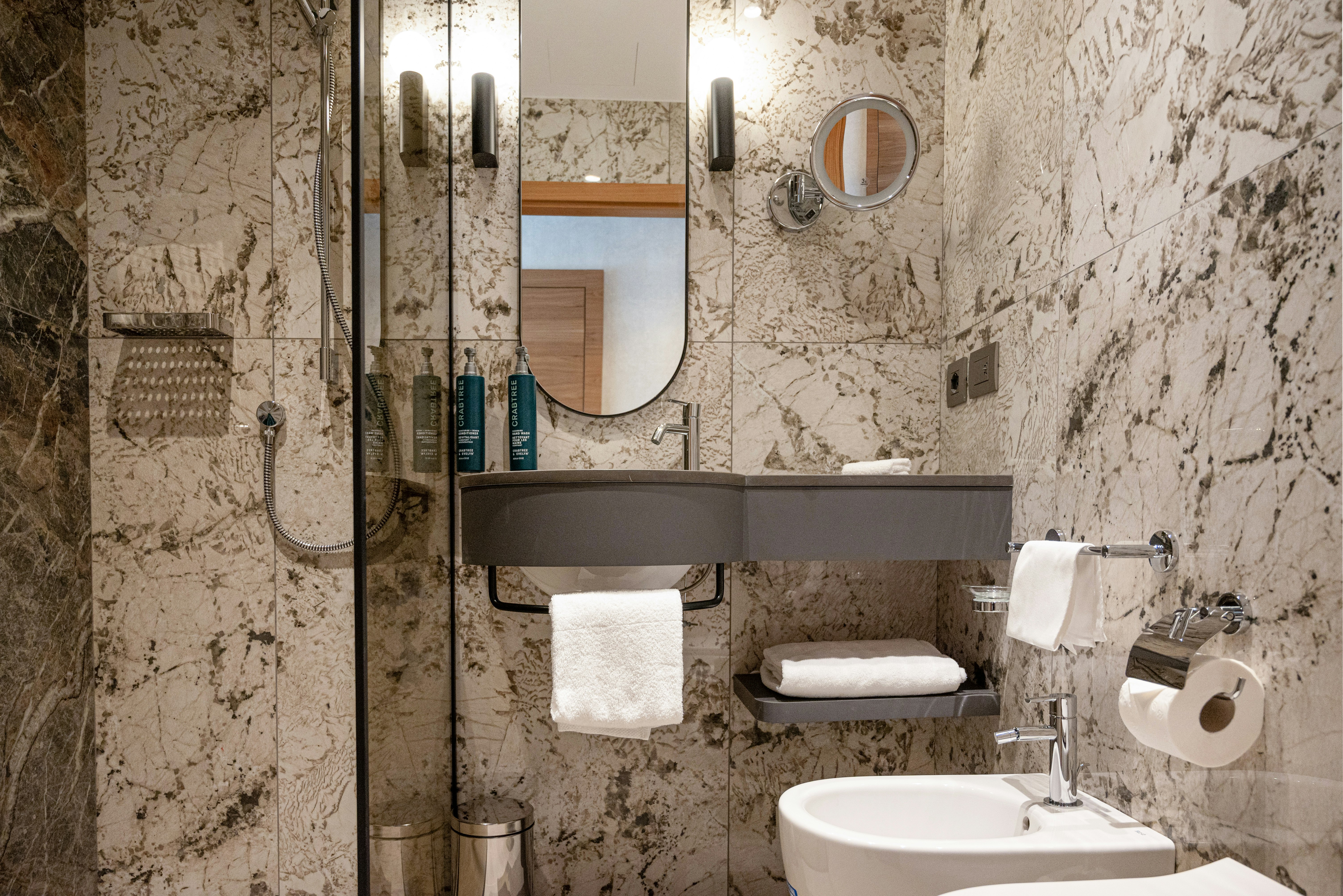 غرفة بسرير كينج، Hilton Milan Hotel 3/13