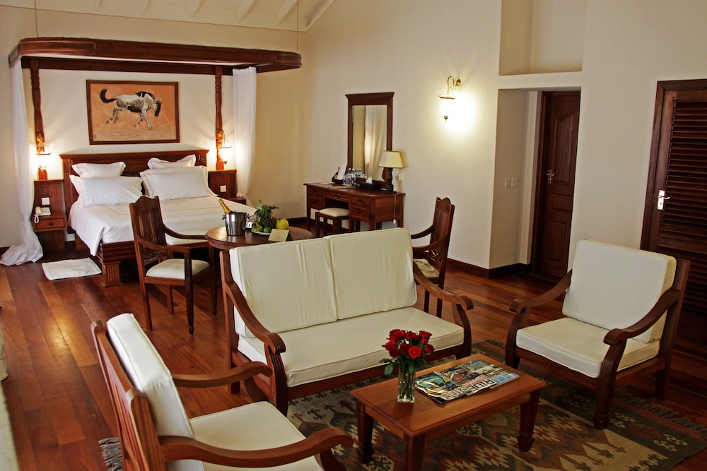 Ocean Beach Resort & Spa 60/81