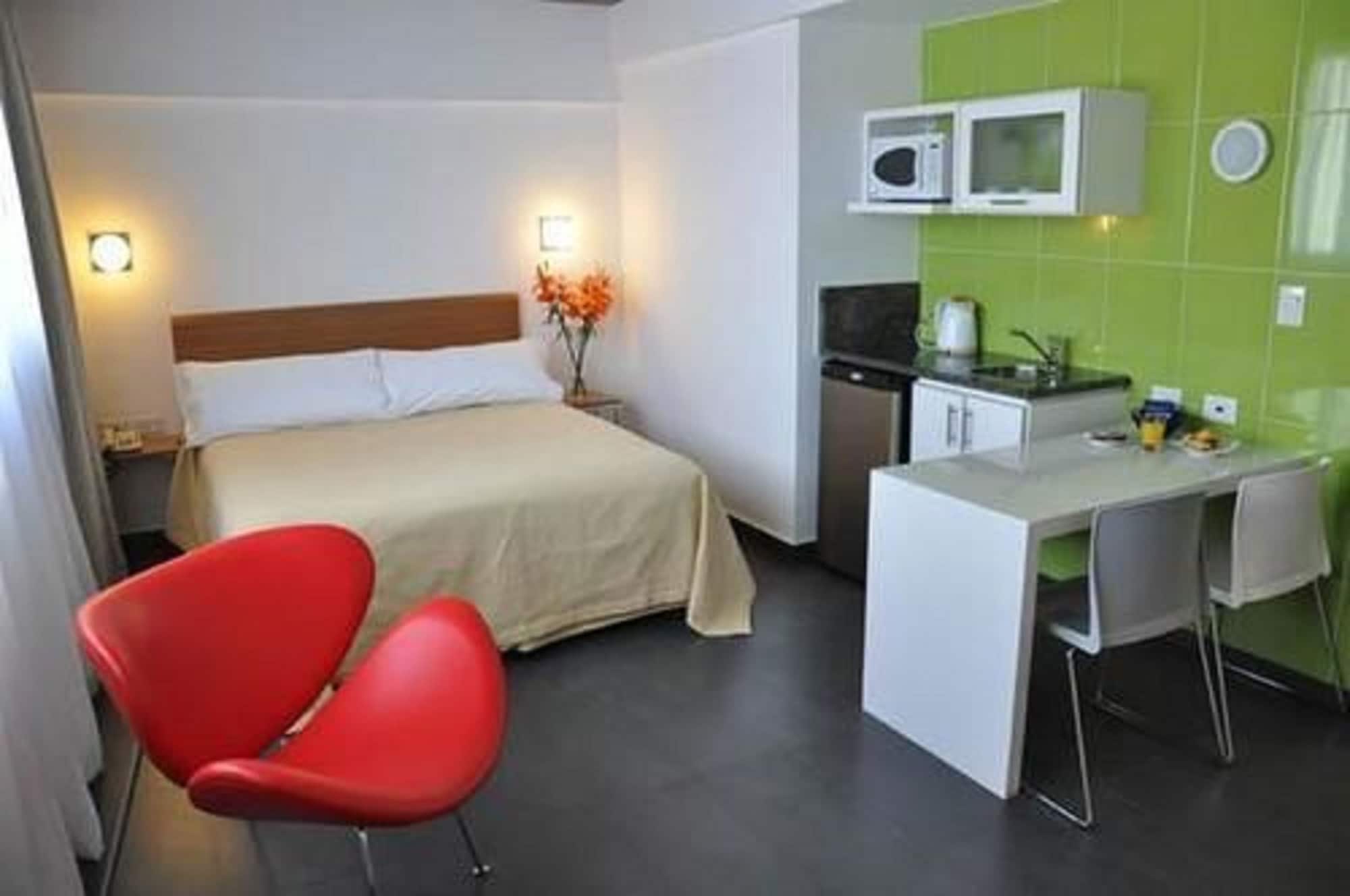 Roberta Rosa, Suite, Queen Bed, Sofa