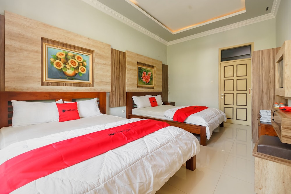 RedDoorz Resort Premium @ Sangkan Hurip Kuningan 19/49