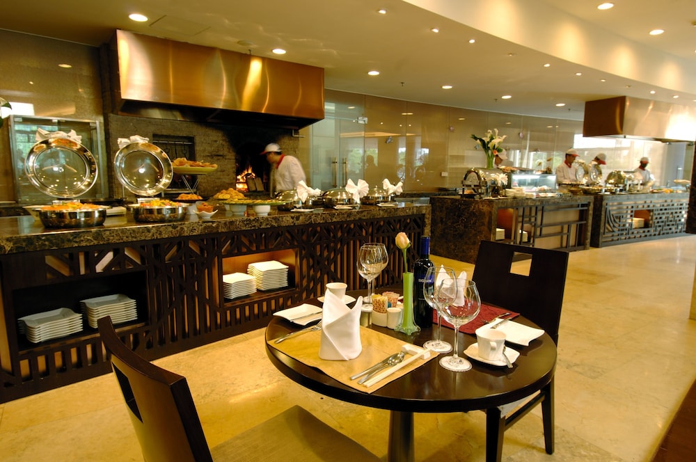Jianguo Garden Hotel 29/32