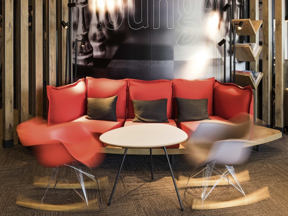 Ibis Angers Centre Chateau 51/75
