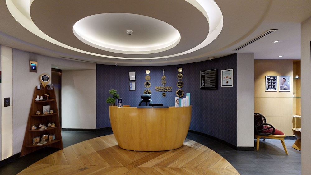 Radisson Blu Faridabad 12/75