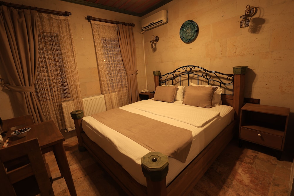 Katapa Stone House 6/50