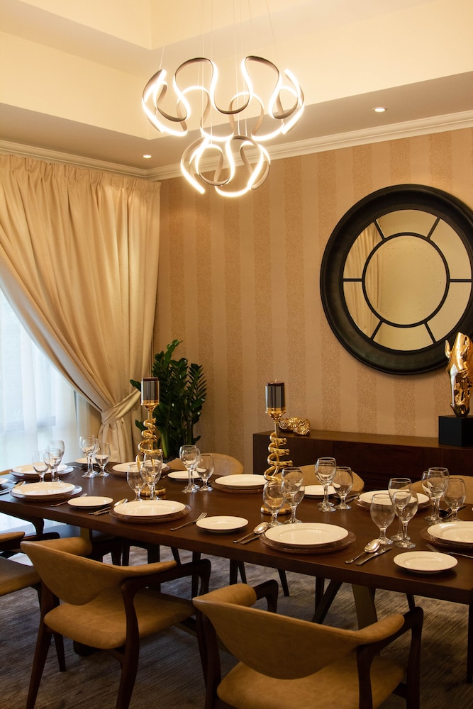 Dubai Creek Club Villas 20/36