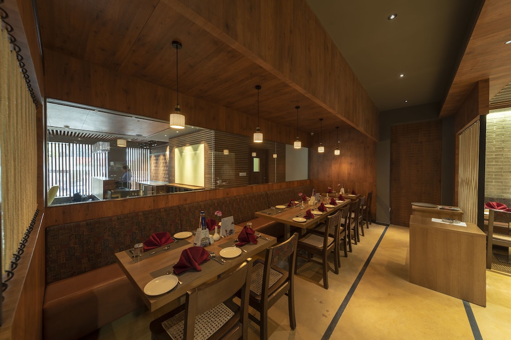 Icon Boutique Hotel by Bhagini 21/33