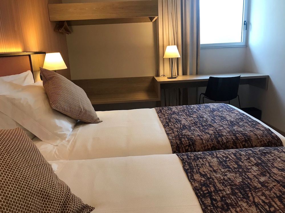 Hotel 3K Porto Aeroporto 23/53