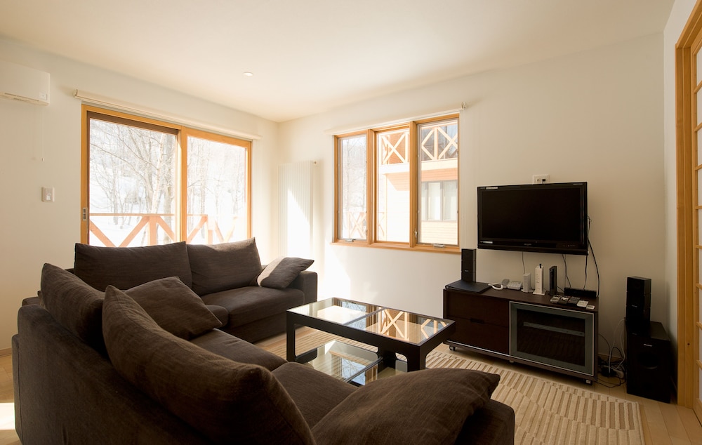 Country Resort Niseko (ex The Chalets at Country Resort) 43/77