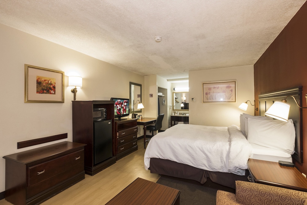 Red Roof Inn Tupelo 23/44