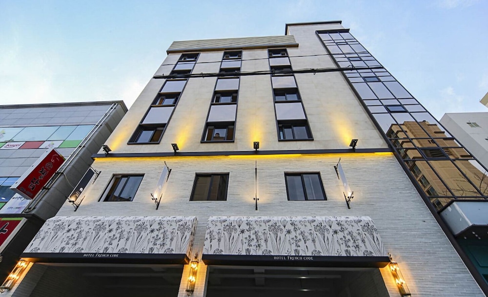 Hotel Frenchcode 1/50