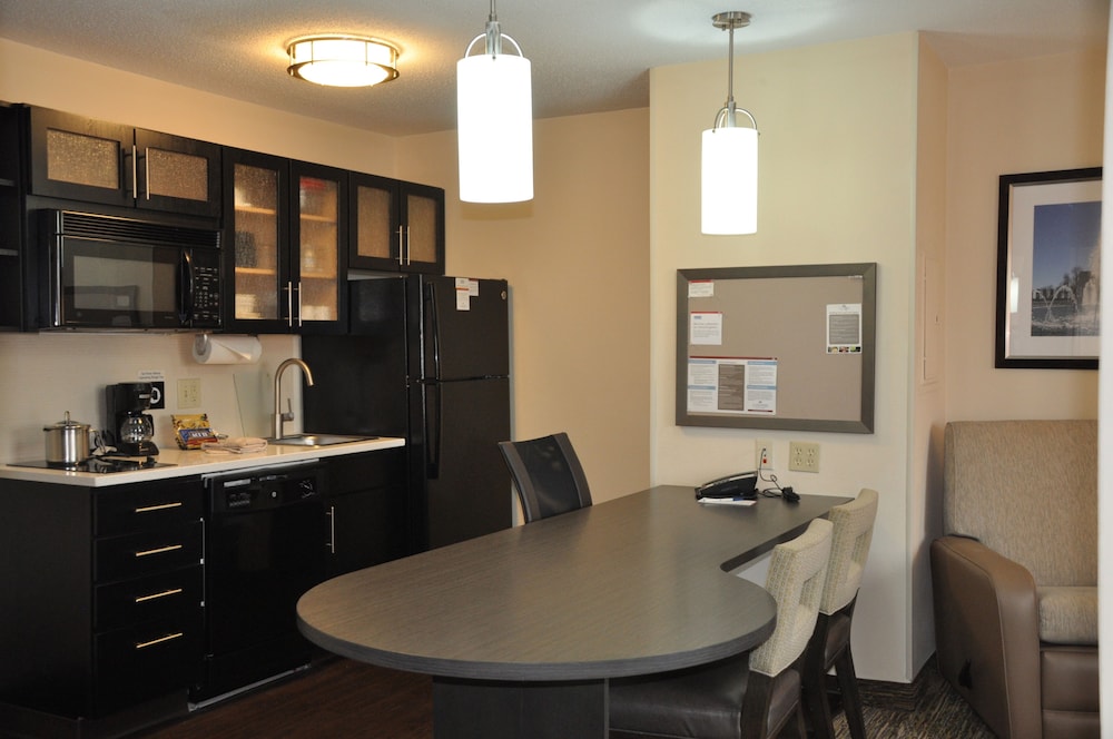 Candlewood Suites Washington Dulles 38/50