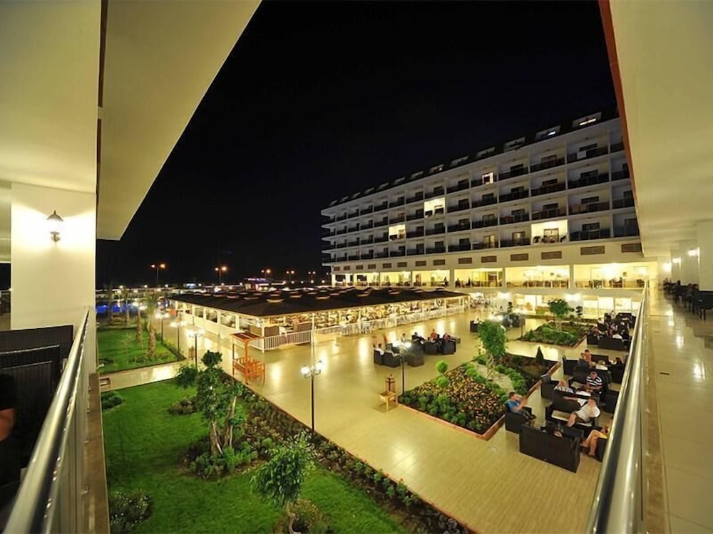 Eftalia Aqua Resort Hotel