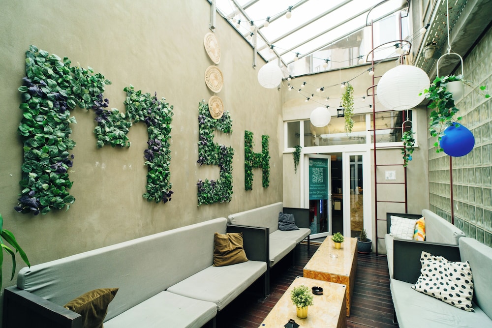 Main Square Hostel 34/40