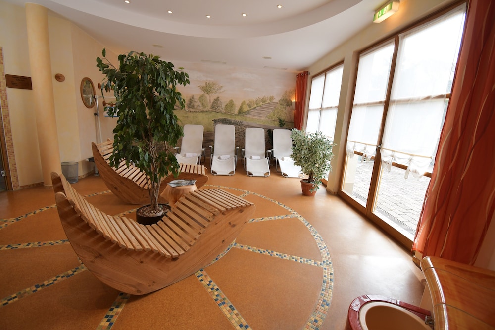 AKZENT HOTEL FRANZISKANER 37/52