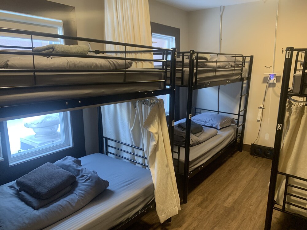 Canmore Hotel Hostel 7/38