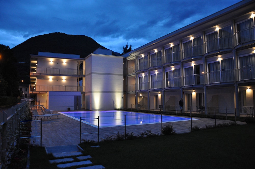 Hotel Vischi 4/50