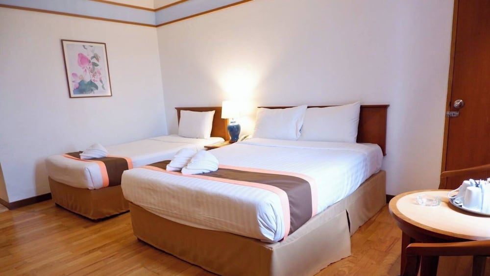 Diamond Plaza Hotel Suratthani 15/50