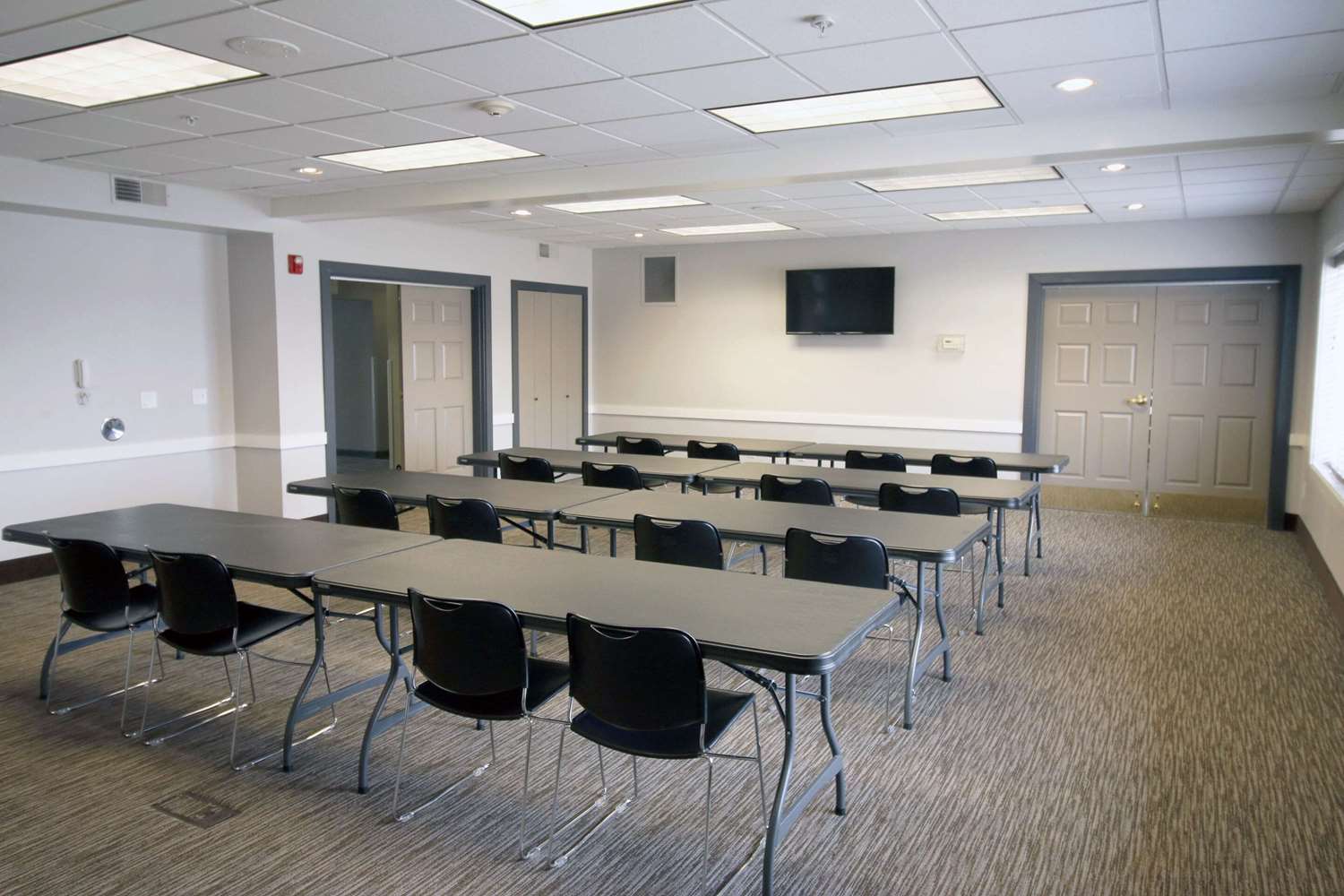 Country Inn and Suites by Radisson Council Bluffs IA 26/30