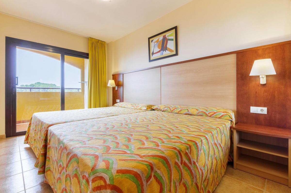2 Bedrooms, Apartment, Balcony or Terrace