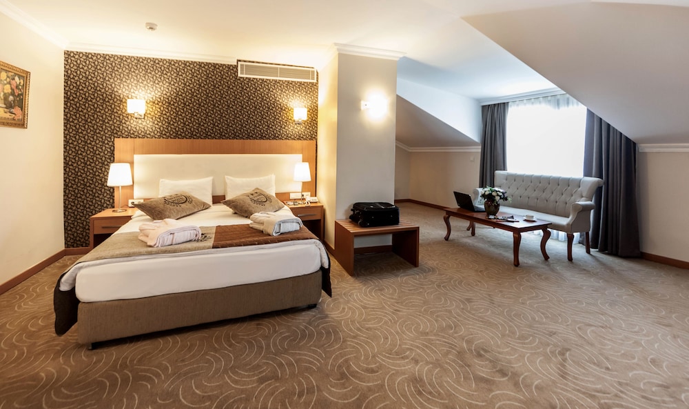Grand Hotel Avcilar 13/50
