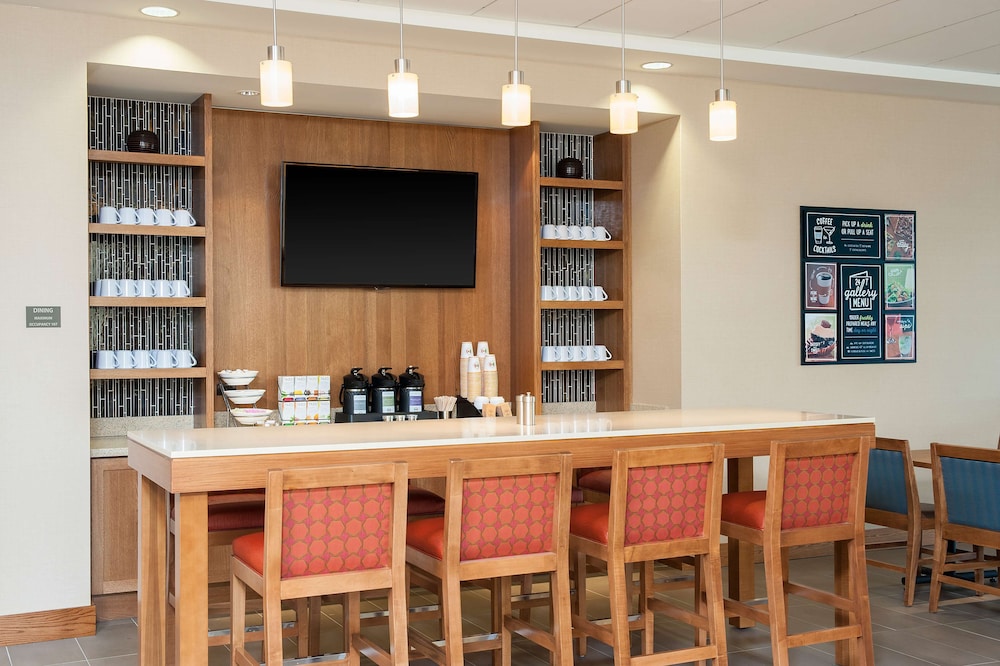 Hyatt Place Champaign-Urbana 54/58