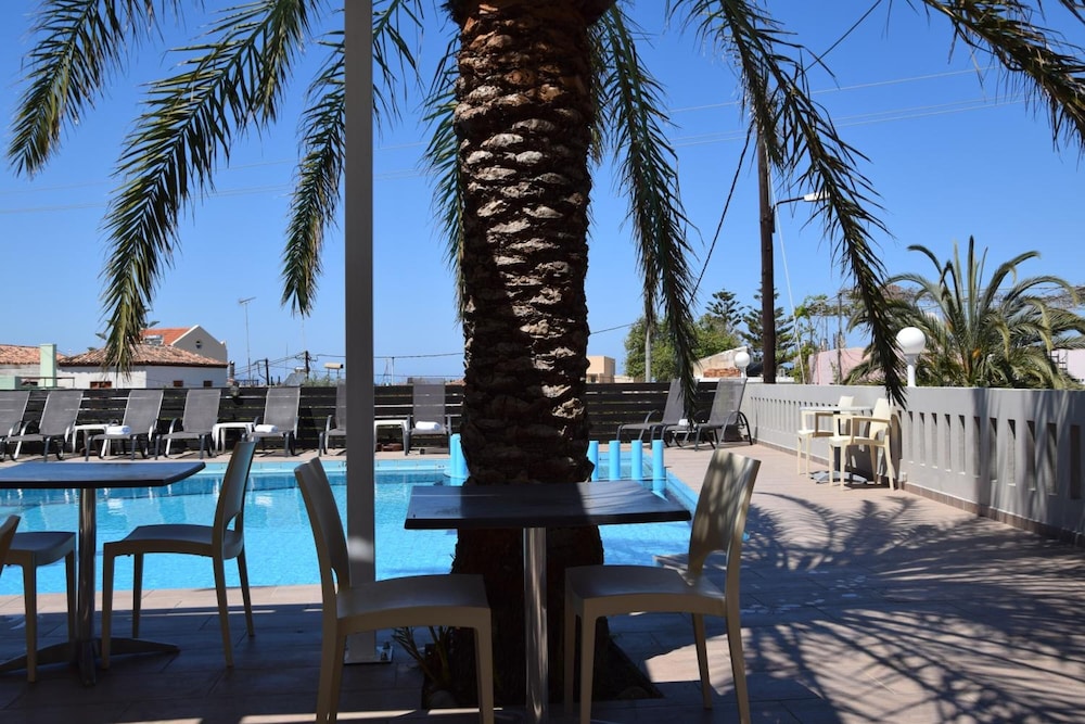 Hotel Amaryllis 50/57