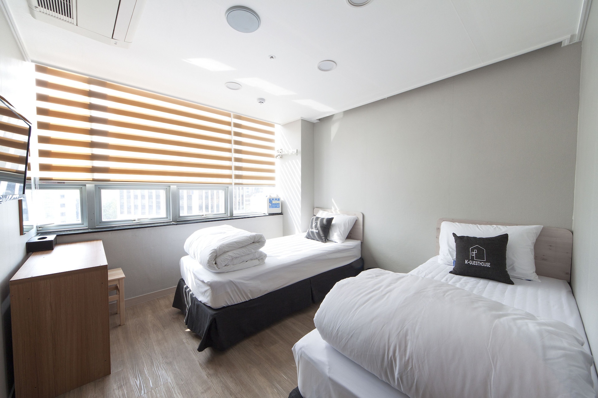 STANDARD, TWIN BEDS
