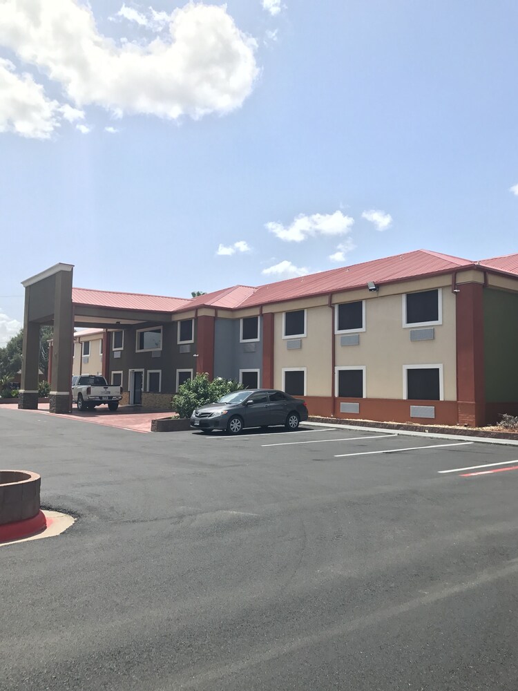 Express Inn Weslaco Mercedes 2/46