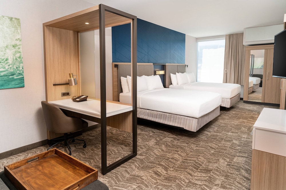 SpringHill Suites by Marriott Irvine Lake Forest 10/32